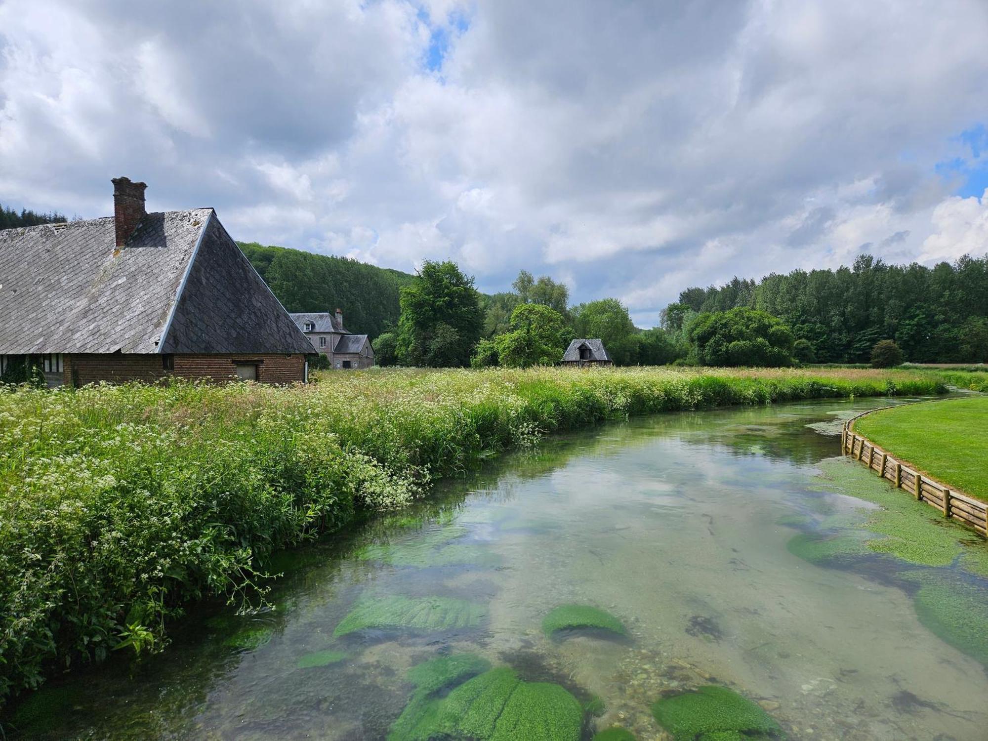 Gites 4,6 Personnes Fecamp Etretat Colleville Buitenkant foto