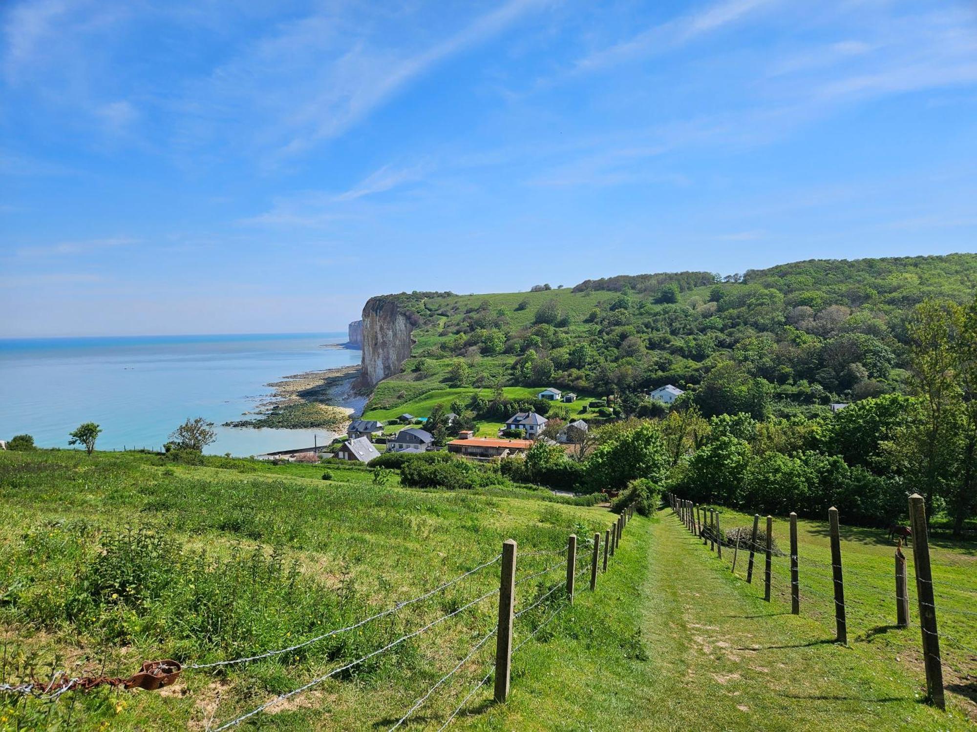 Gites 4,6 Personnes Fecamp Etretat Colleville Buitenkant foto
